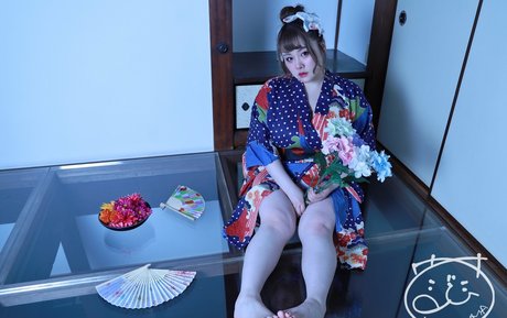 Umi Mitoma model img