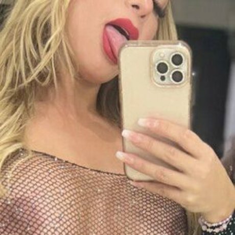 karynarodriguez pornographic model pics