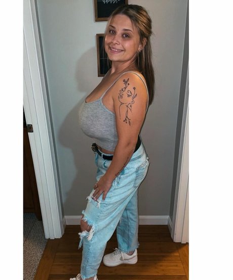 Meghan P model galleries