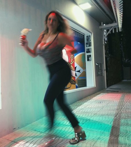 Acronopia erotic actress img