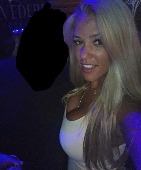 Nicolle A sex model pics