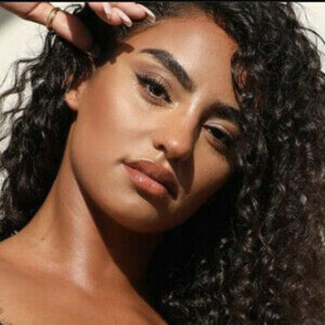 Erikahmarie pornstar sexy photo