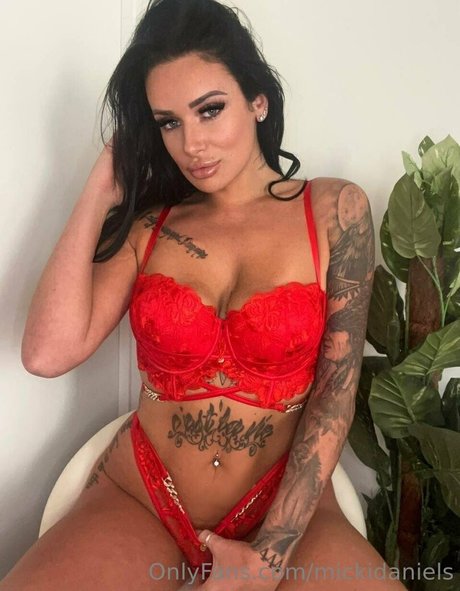 mickidaniels high quality model picture