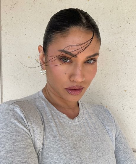 La Tecia Thomas beautiful star pics