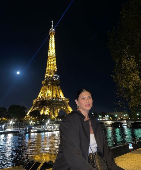 La Tecia Thomas pretty model photo