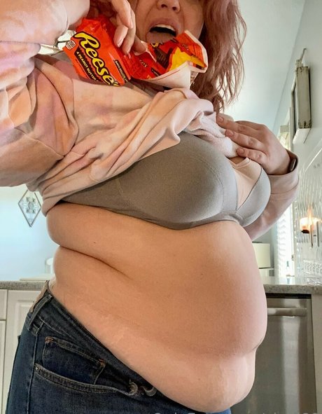 clani89 erotic actress pic