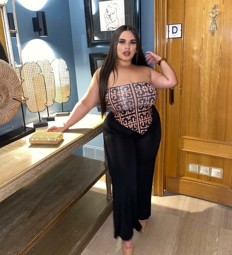 Curvyexoticaa star pornographic archive