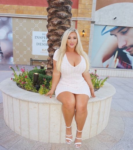 Taya Christian top pornstar img