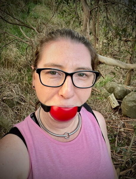 aussiebondagegirl beautiful model archive