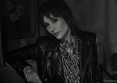 chantaise exclusive pornstar photos