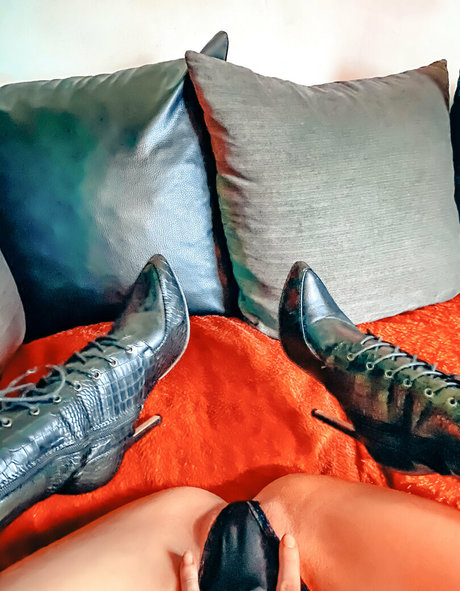 thenakedbiker top star photos