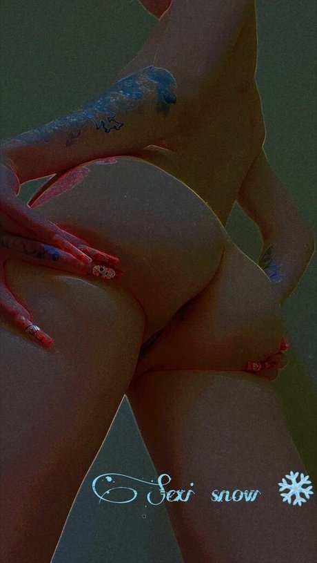 sexiisn0w pornstar sexy photo