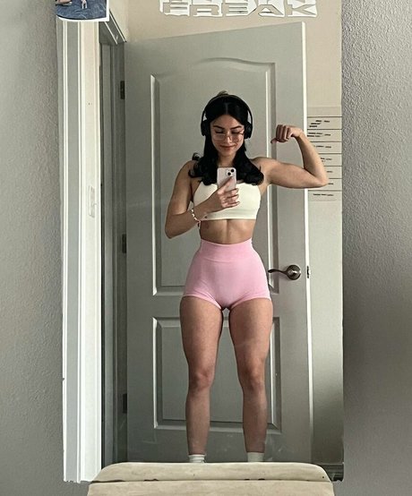 Anisia Martinez model nude pictures