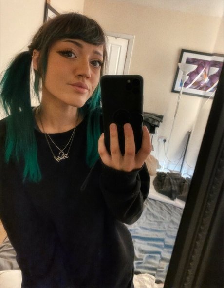 alvieonline sexy actress images