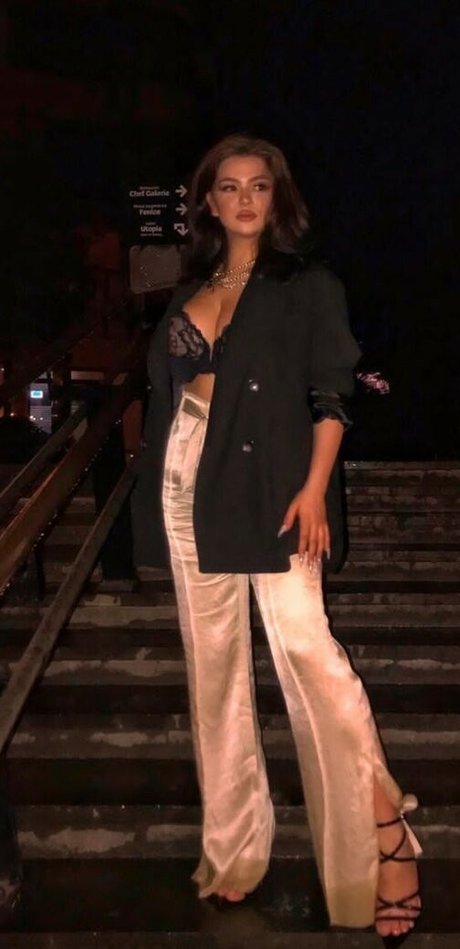 Roxana Elena hd star pic