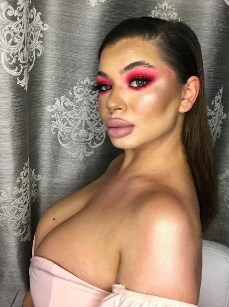 Roxana Elena pornstar exclusive picture