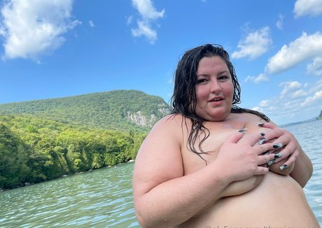 thepigqueenx exclusive actress photos