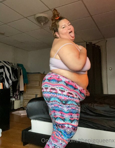 thepigqueenx model xxx picture