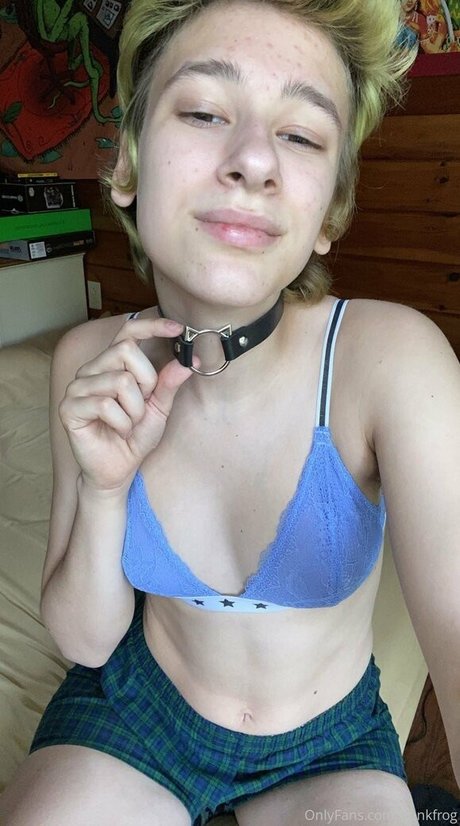 punkfrog model sex galleries