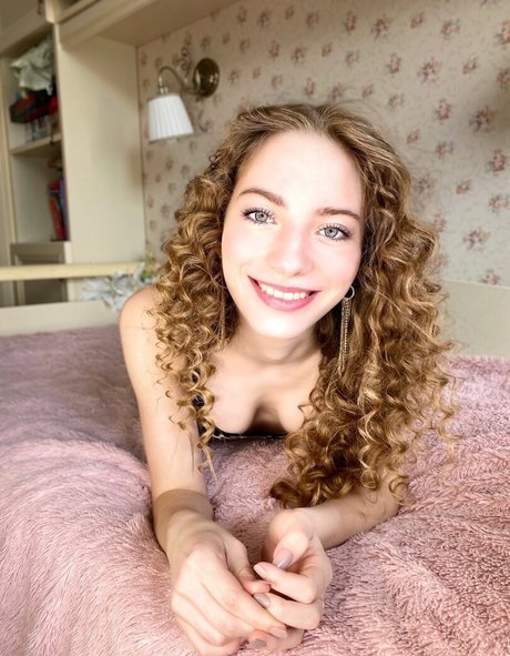 Anna Gloss hd model archive