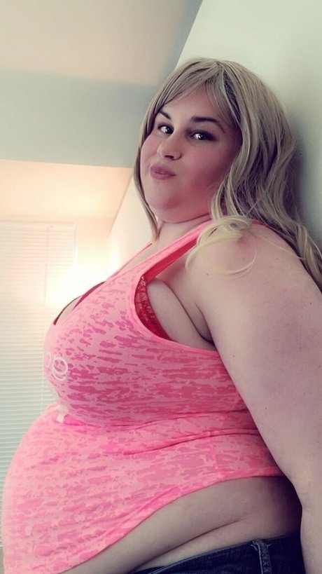 azismiss hot actress images