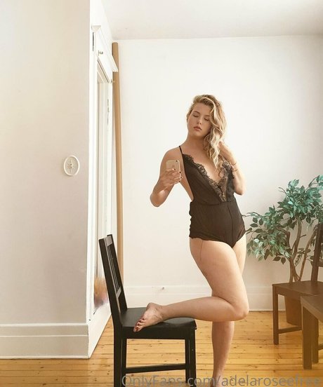 adelaroseefree adult model img