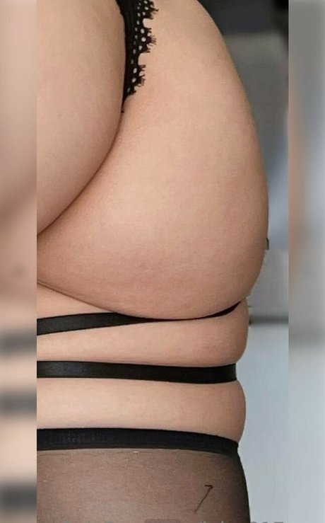 jiaojiaosquats Profile pic