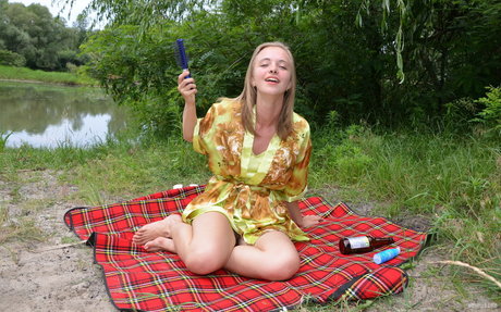 Rachel Blau art model archive