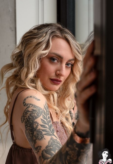 Oro Marzo model nudes image