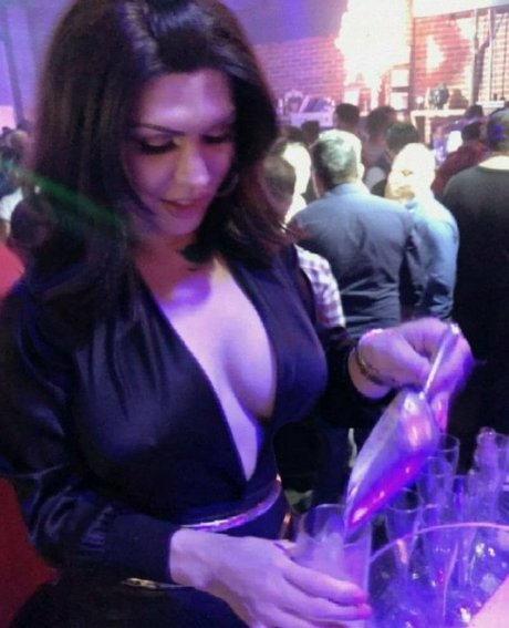 America LaRue model archive