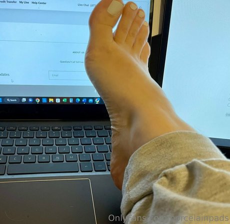 porcelainpads model art pics