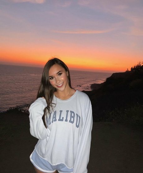 X a n t h e erotic model pic