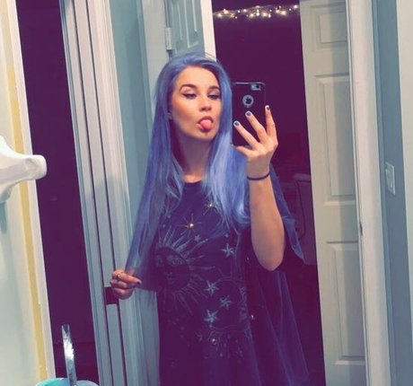 natnevv adult star images