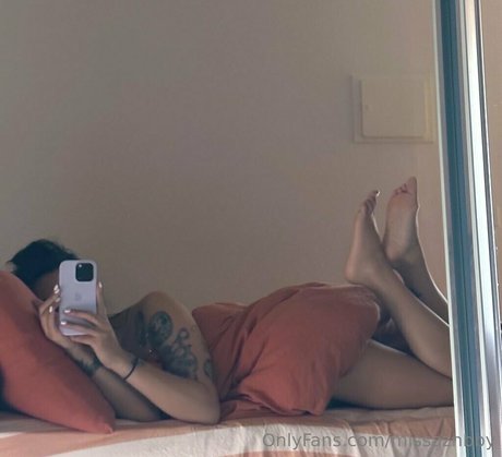 missaznbby pornographic model gallery