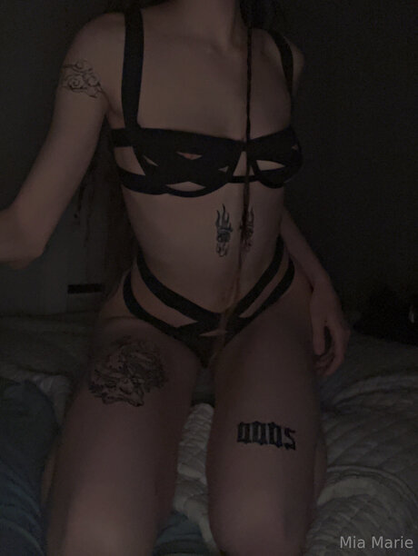 miaxomarie model nude pics