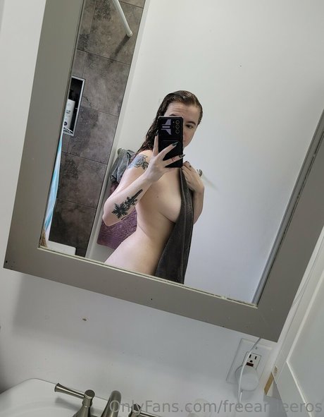 freeartieeros pretty star img