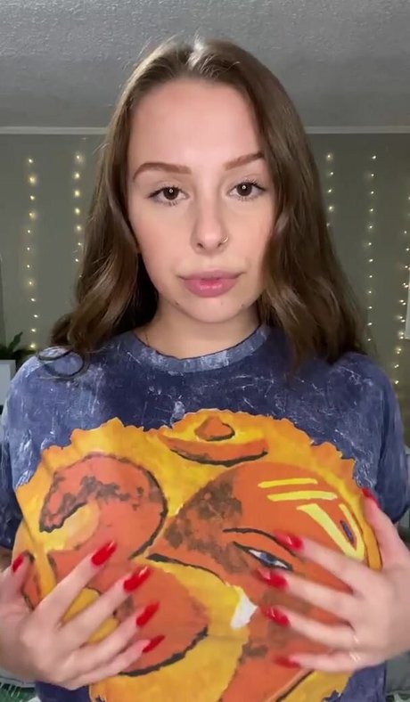 Just Wingit star xxx pic