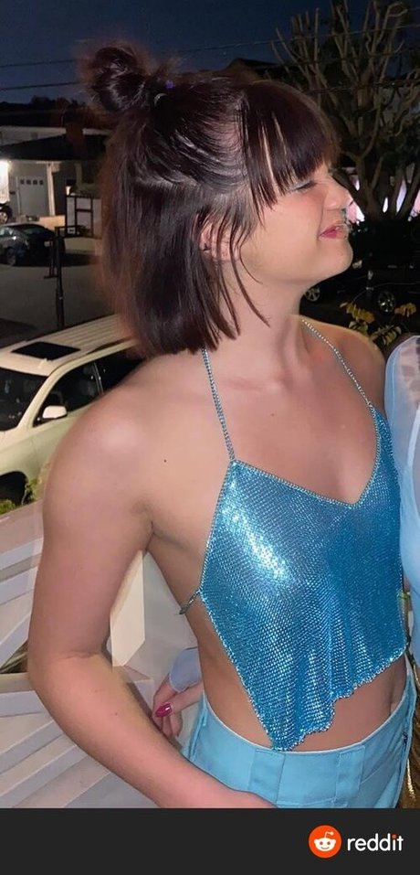 Peyton Elizabeth Lee hot model pic