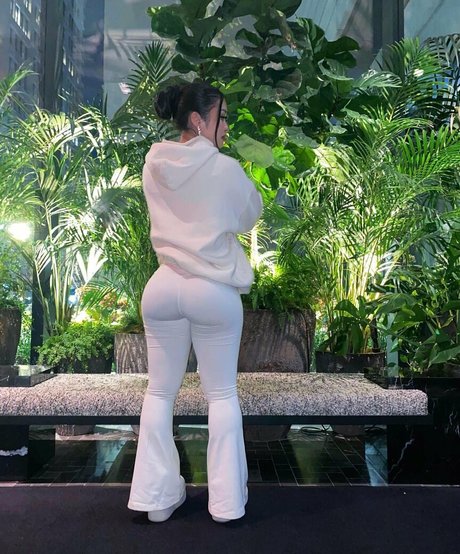 Sakura Nakamura actress photo