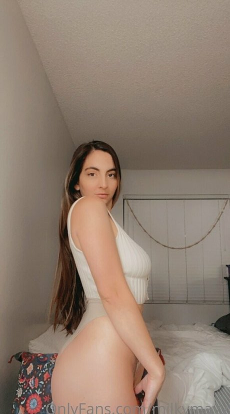 milkymayy hot pornstar pictures