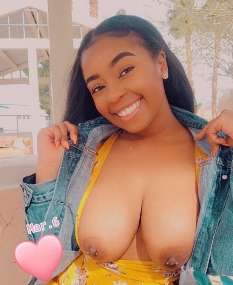 Tyra Sparks star erotic img