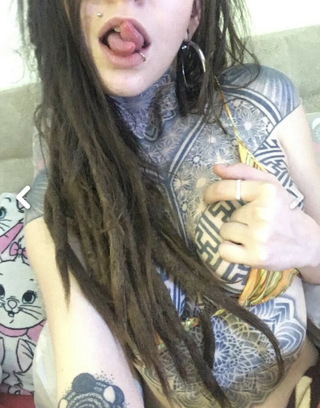 Lola Freak Profile pic