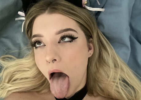 fairiwinni star nude picture