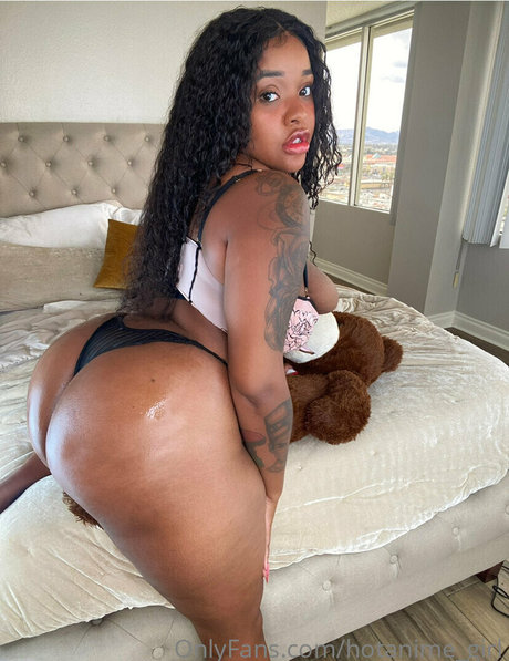 hotanime girl nudes star img