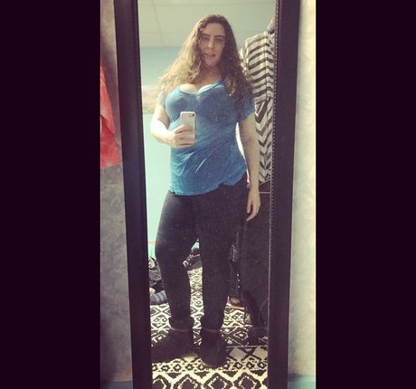 Kara Greene_ star nice img