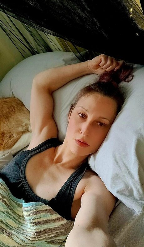 ava luxe Profile pic