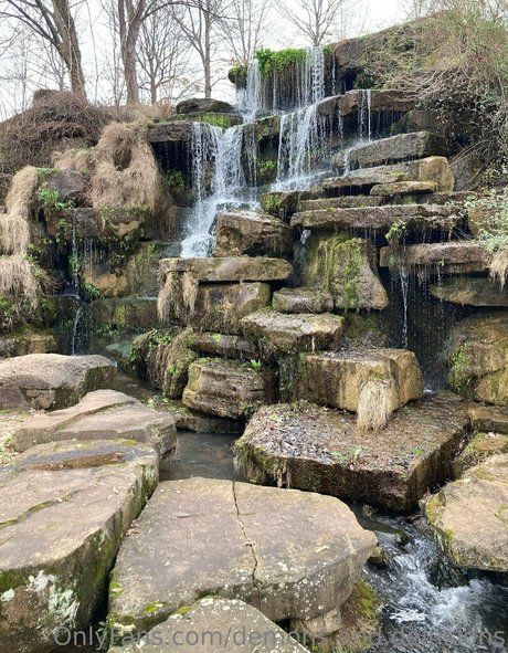 demons and delusions top actress pic