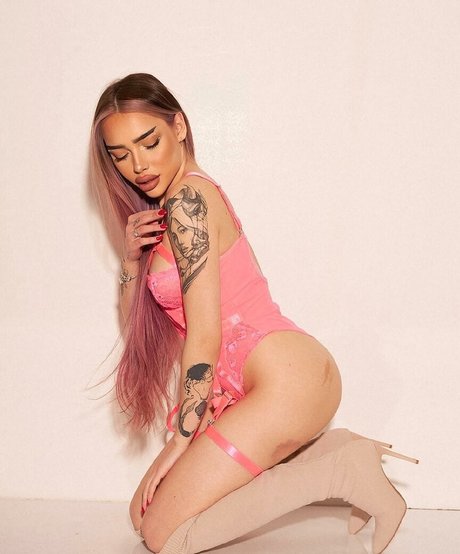 Emona hot actress pic