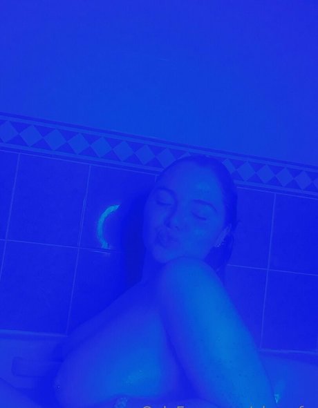 elmnsfw pornographic actress pics