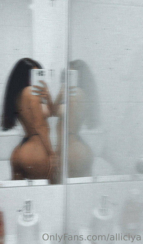 alliciya exclusive actress galleries